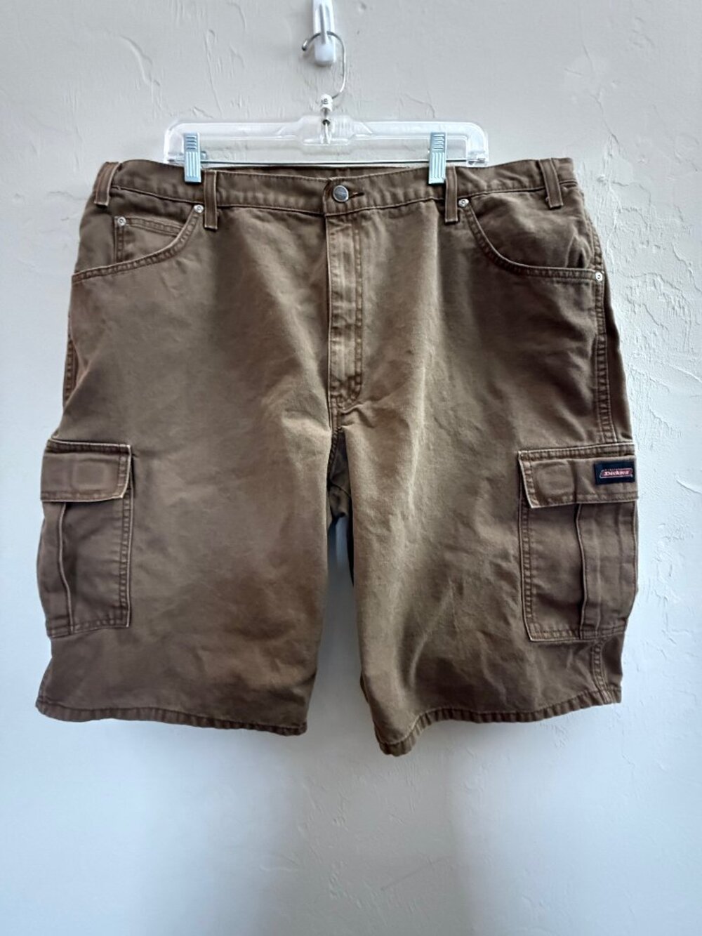 Dickies Men's Size 42 Brown 100% Cotton Cargo Shorts Workwear